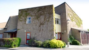 Brackenhall court 